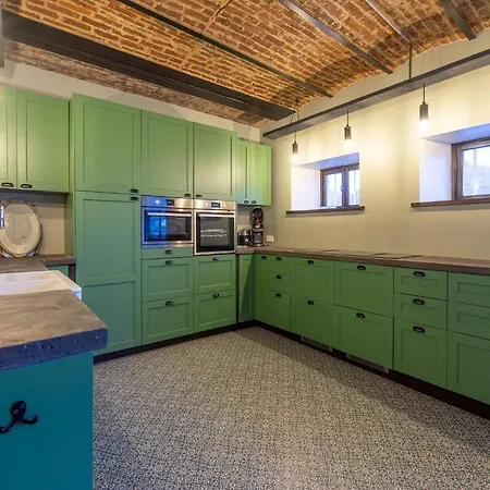 Semesterbostad Elegant Castle For 19 Guests La-Roche-en-Ardenne