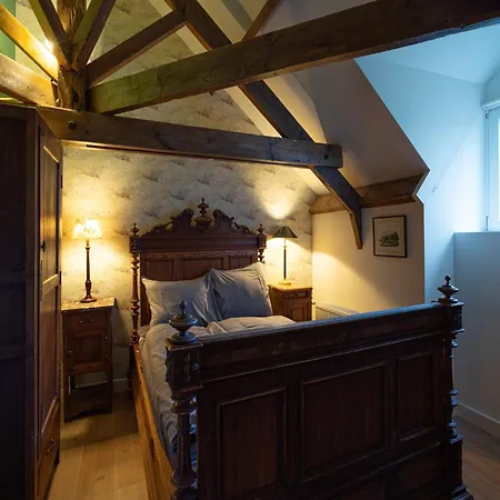 Elegant Castle For 19 Guests
