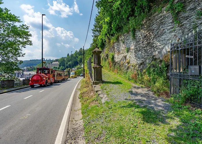 Elegant Castle For 19 Guests