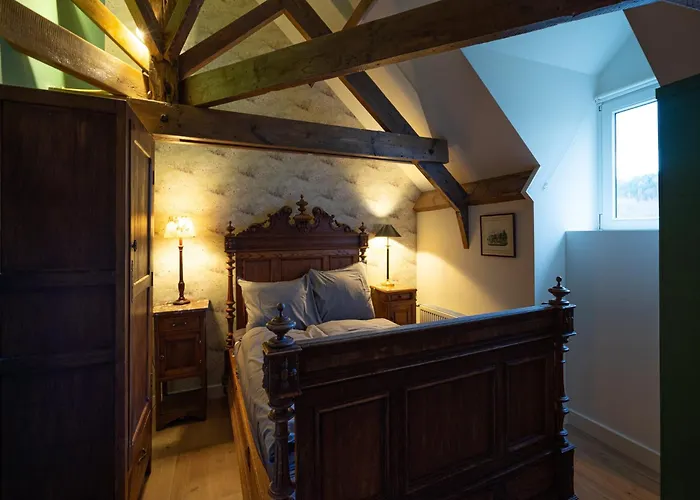 Elegant Castle For 19 Guests