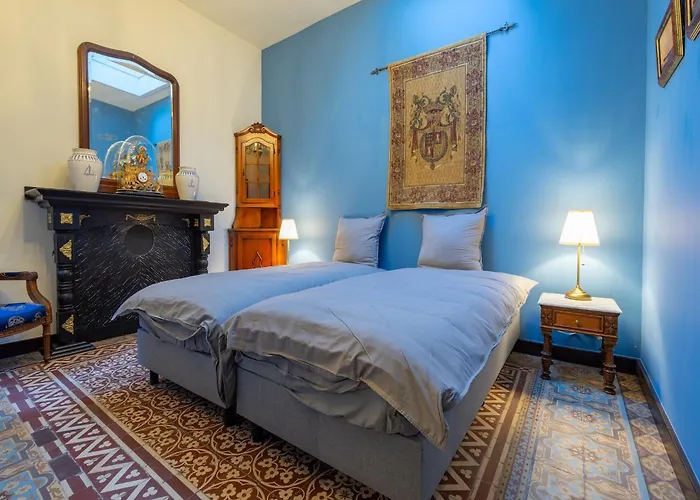 Elegant Castle For 19 Guests Semesterbostad