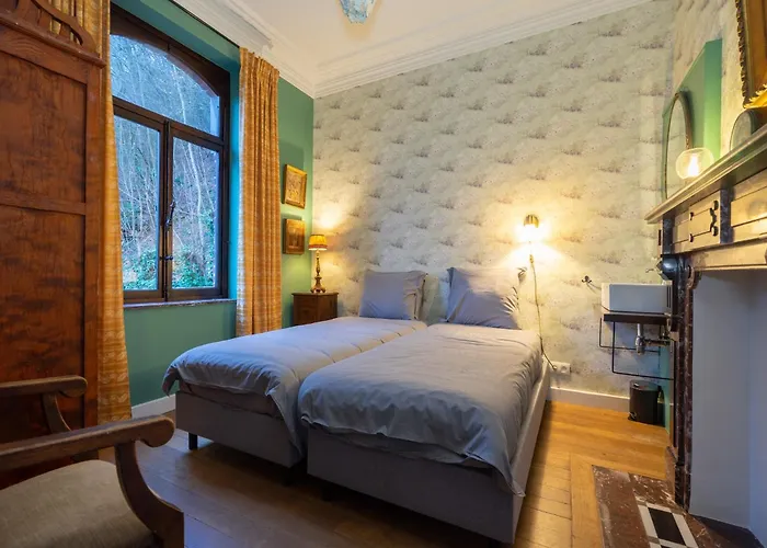 Elegant Castle For 19 Guests