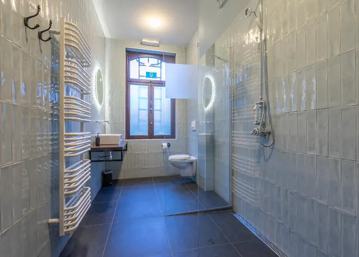 Elegant Castle For 19 Guests *